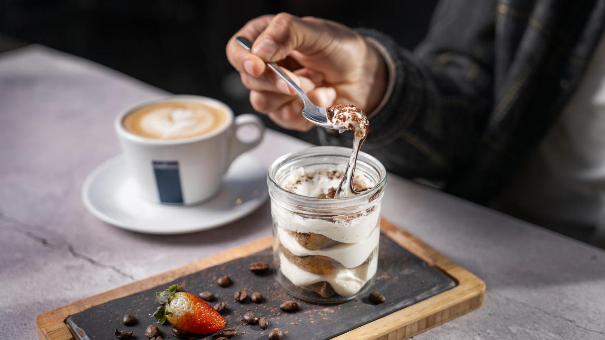 The Abdali Boulevard Hotel Amán Exterior foto A chocolate parfait