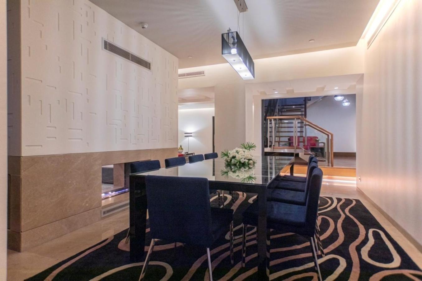 The Abdali Boulevard Hotel Amán Exterior foto The interior of a suite at the hotel