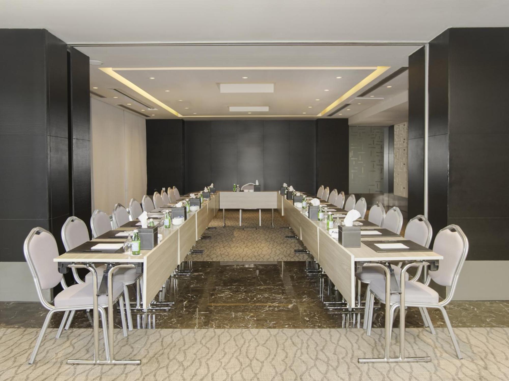 The Abdali Boulevard Hotel Amán Exterior foto Meeting room