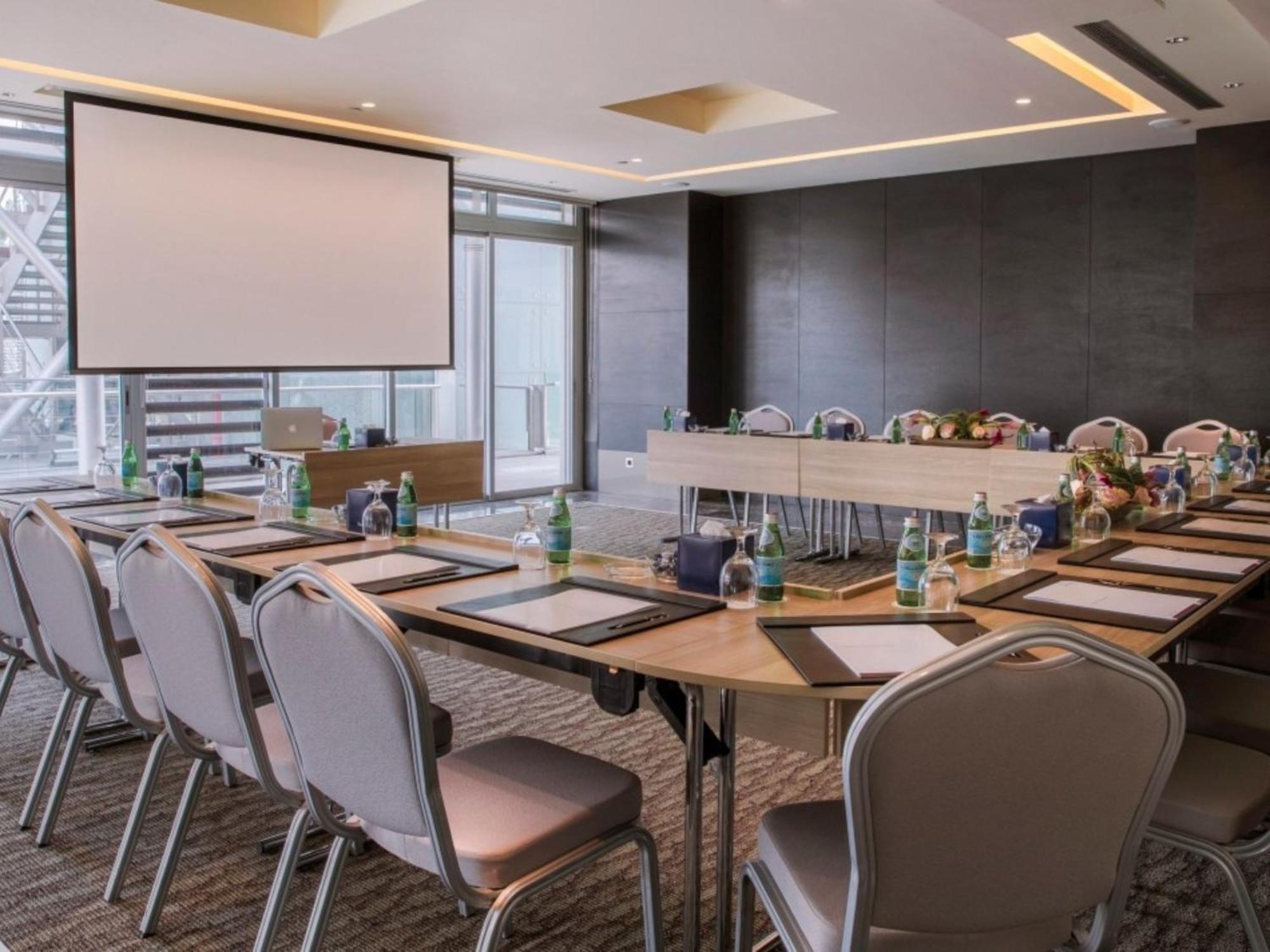 The Abdali Boulevard Hotel Amán Exterior foto Meeting room